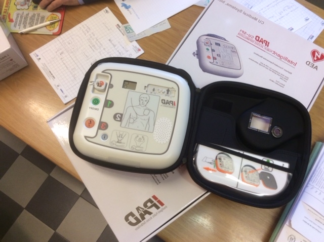Il comune acquista quattro defibrillatori